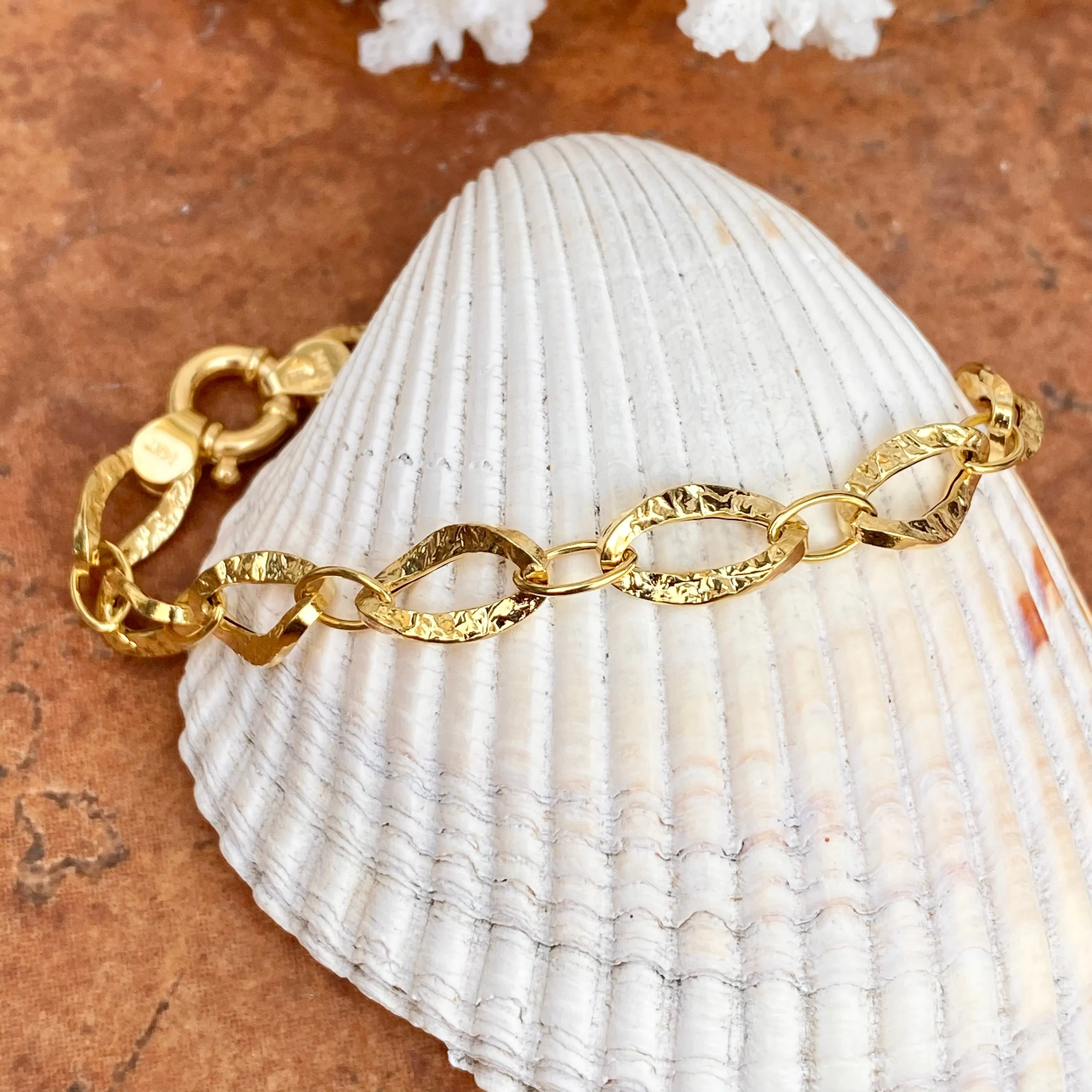 14KT Yellow Gold Hammered Oval Link Toggle Bracelet