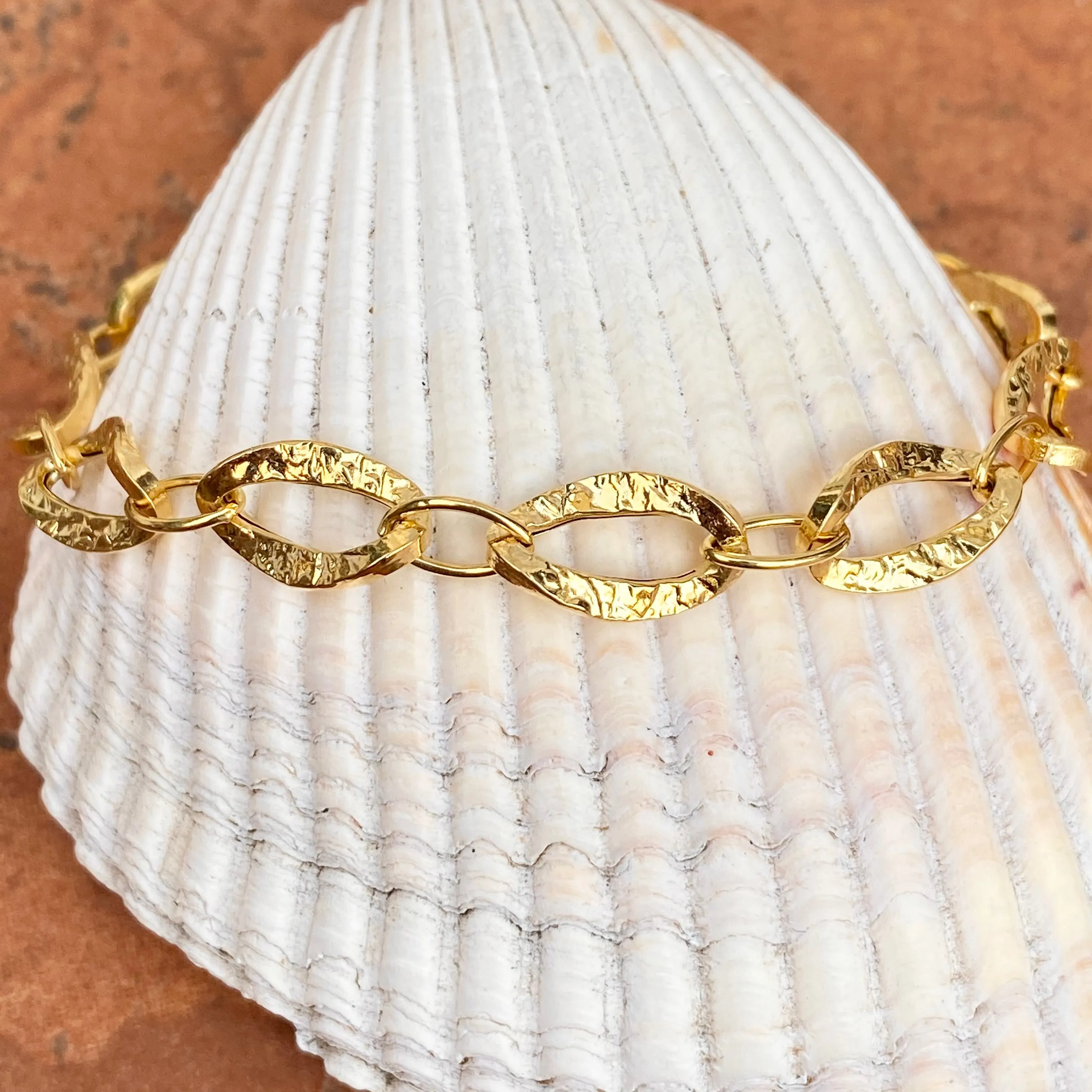 14KT Yellow Gold Hammered Oval Link Toggle Bracelet