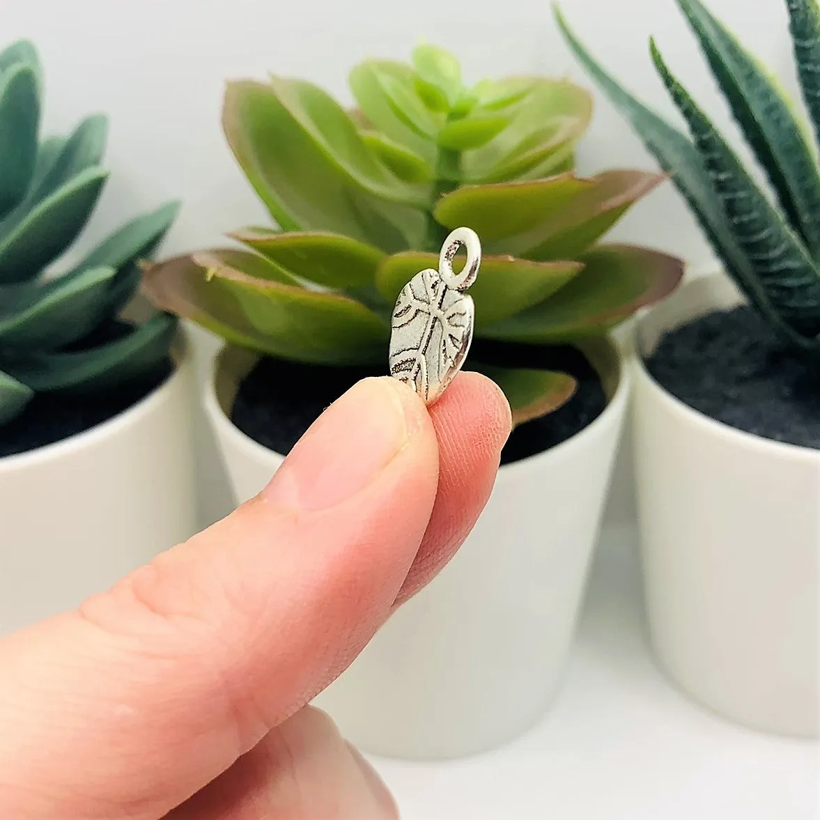 4, 20 or 50 Pieces: Antiqued Silver Tree Leaf Charm - Double Sided