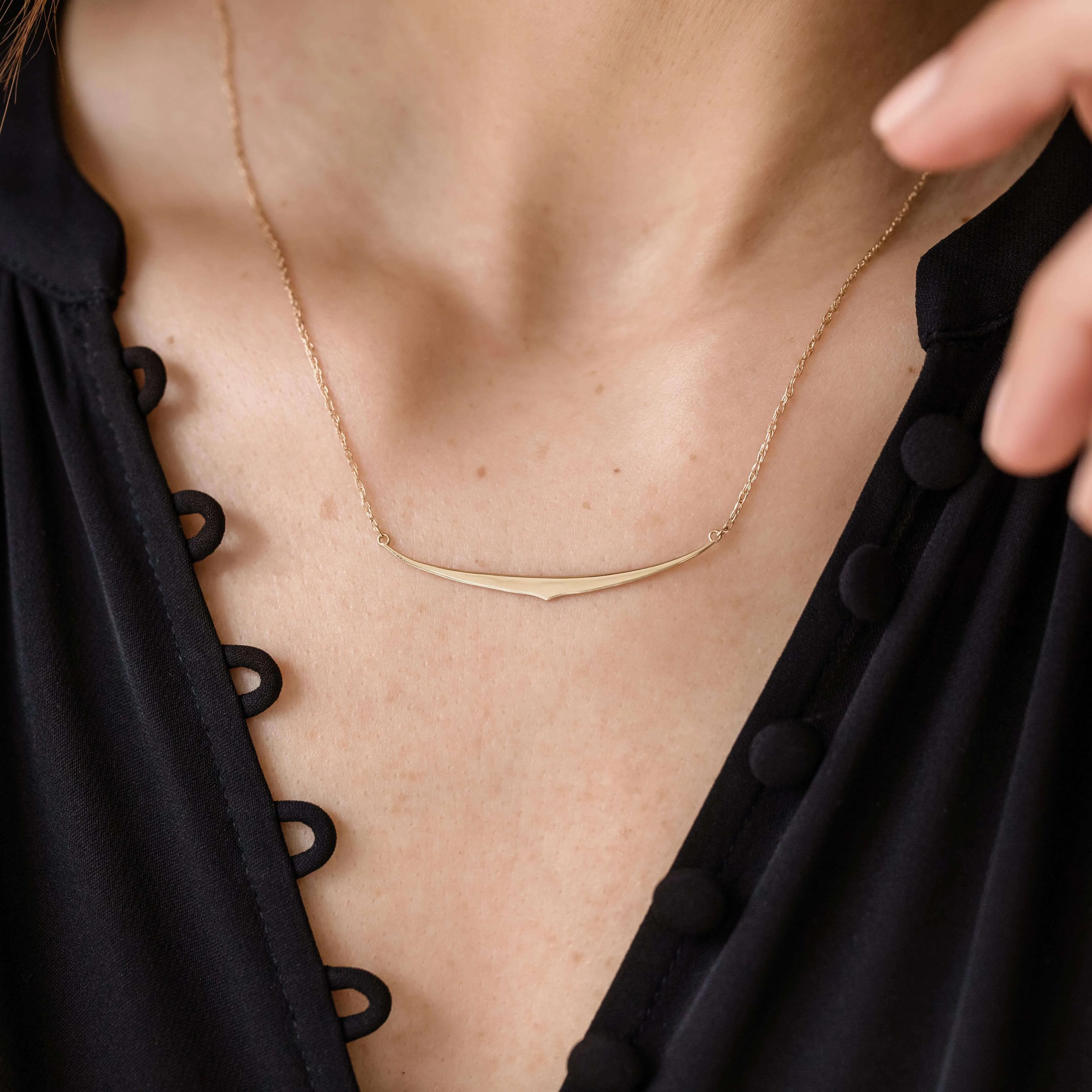 Arc Collar Necklace - OOS