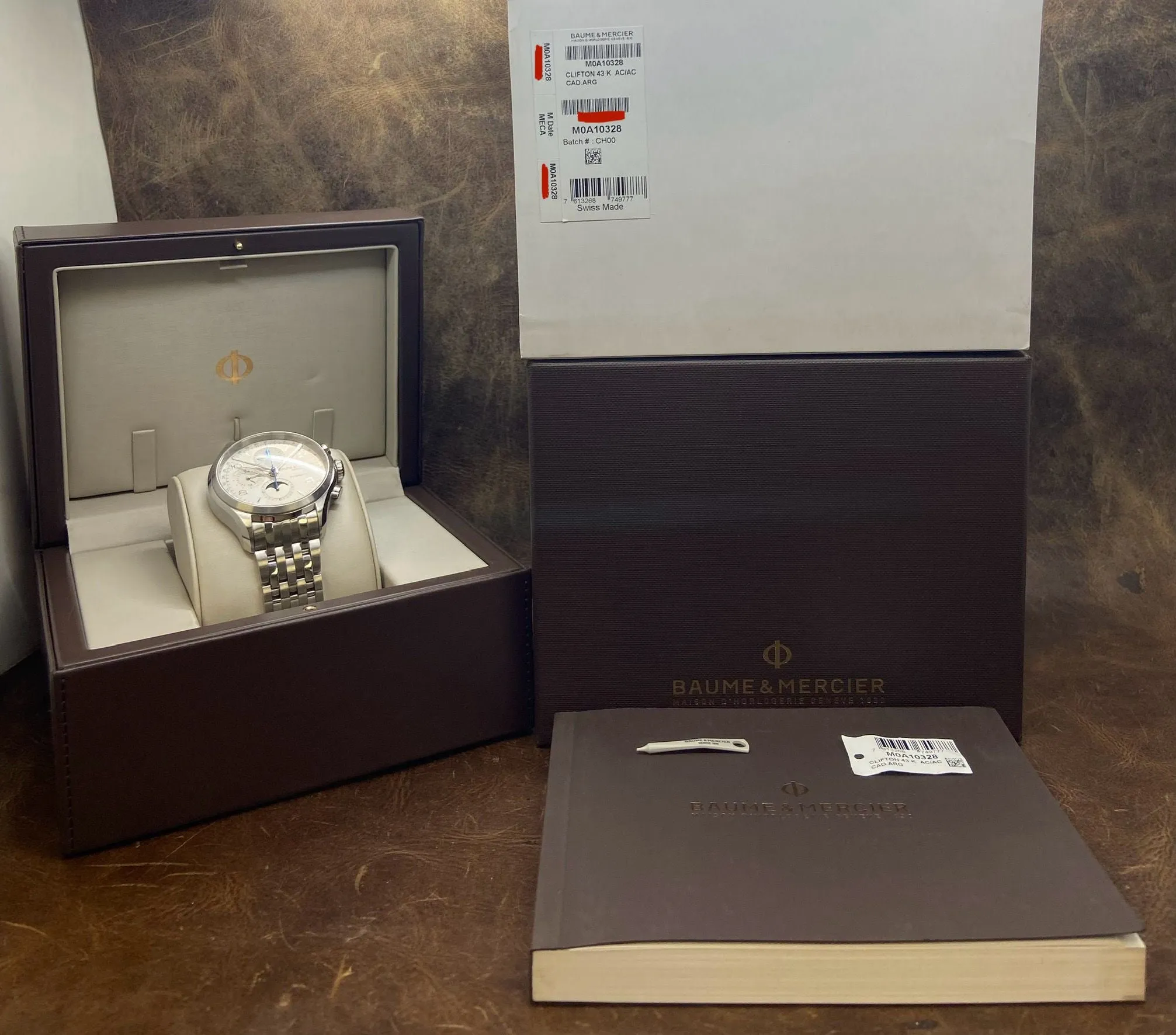 Baume & Mercier Clifton Calendar Chronograph Moonphase M0A10279 Silver Dial Automatic Men's Watch