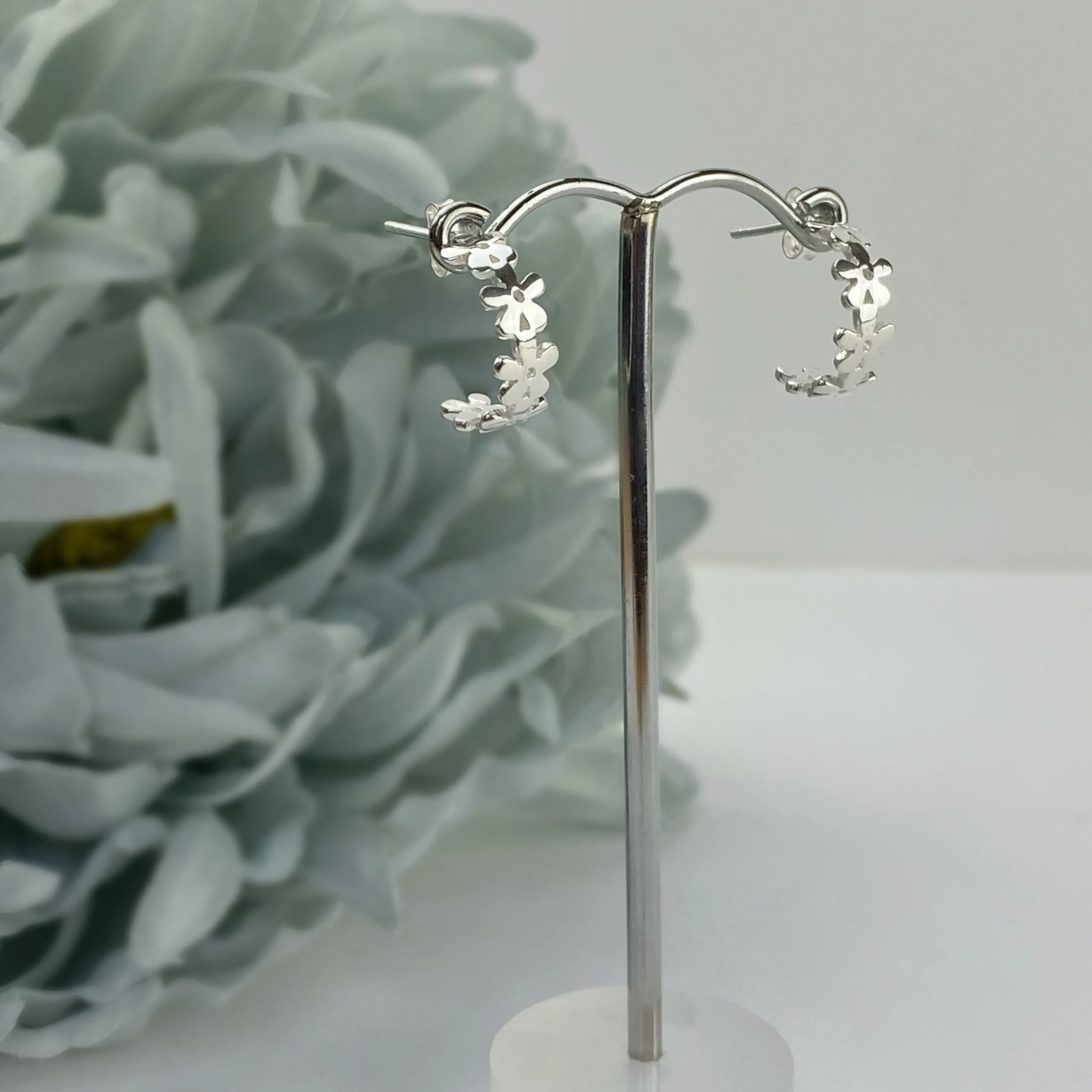 Daisy Chain Earrings - VE708