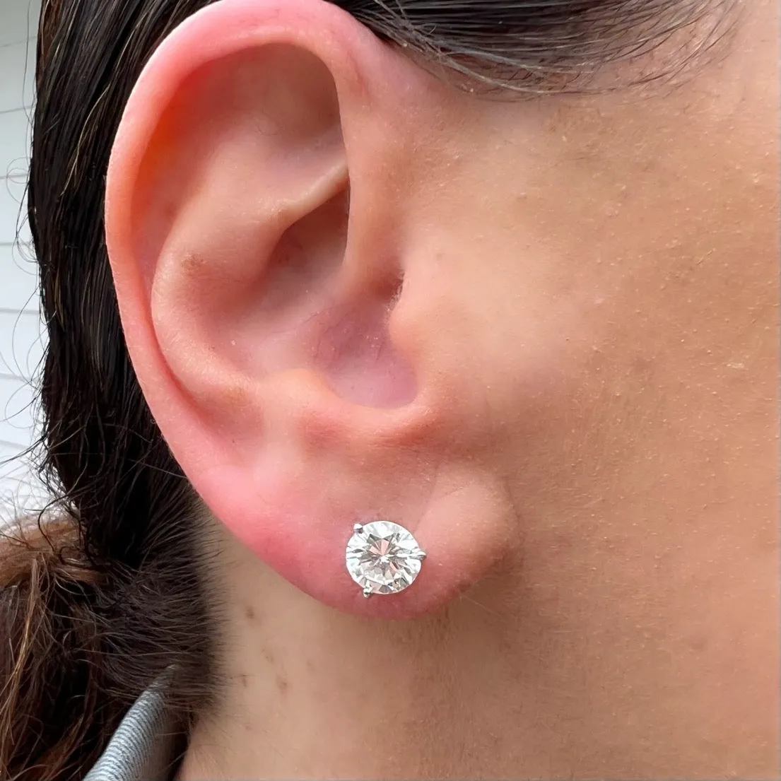 Extraordinary 3.12 carat GIA Diamond Studs
