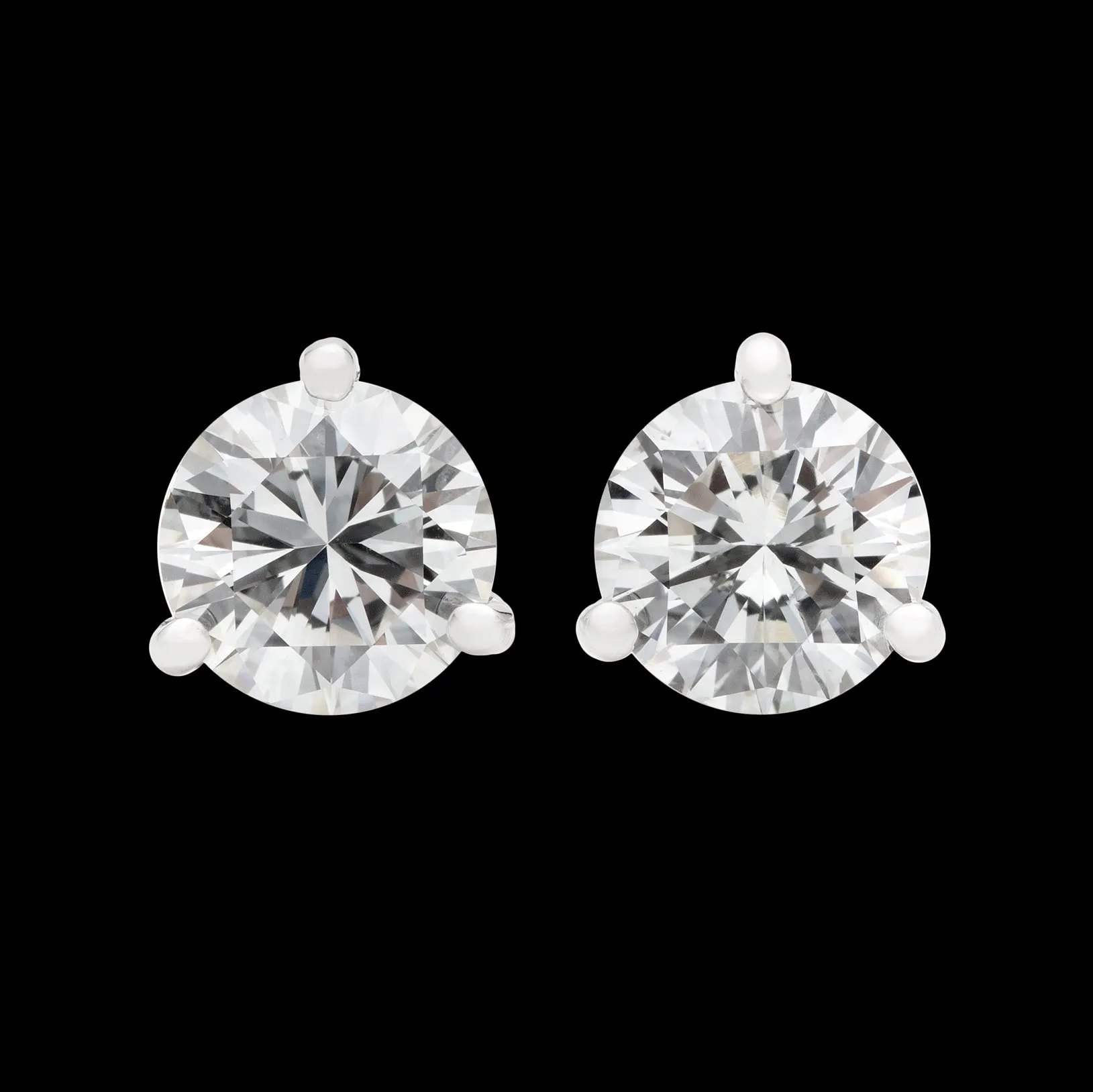 Extraordinary 3.12 carat GIA Diamond Studs