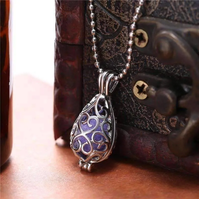 Filigree Aromatherapy Scent Diffuser Locket Necklace