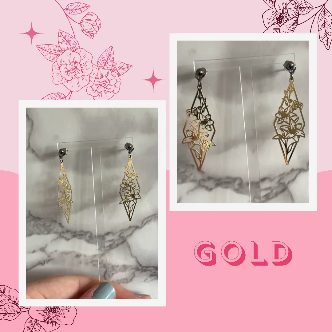Geometric Floral Huggie Hoop Earrings