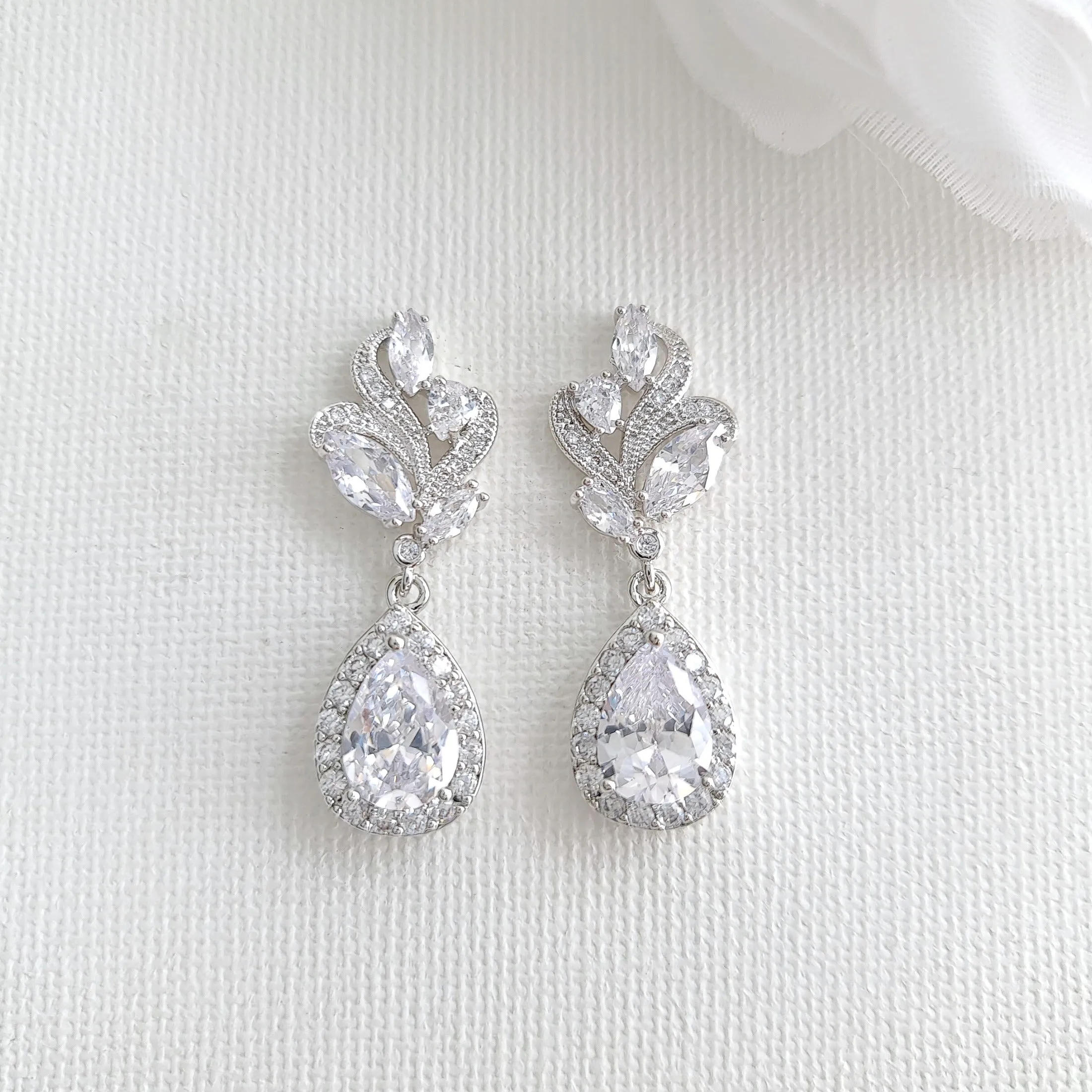 Gold Earrings and Necklace Set For Wedding-Wavy
