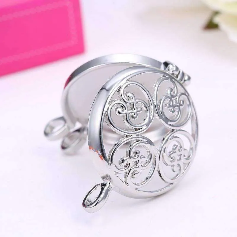 Large Round Filigree Aromatherapy Scent Diffuser Locket Necklace
