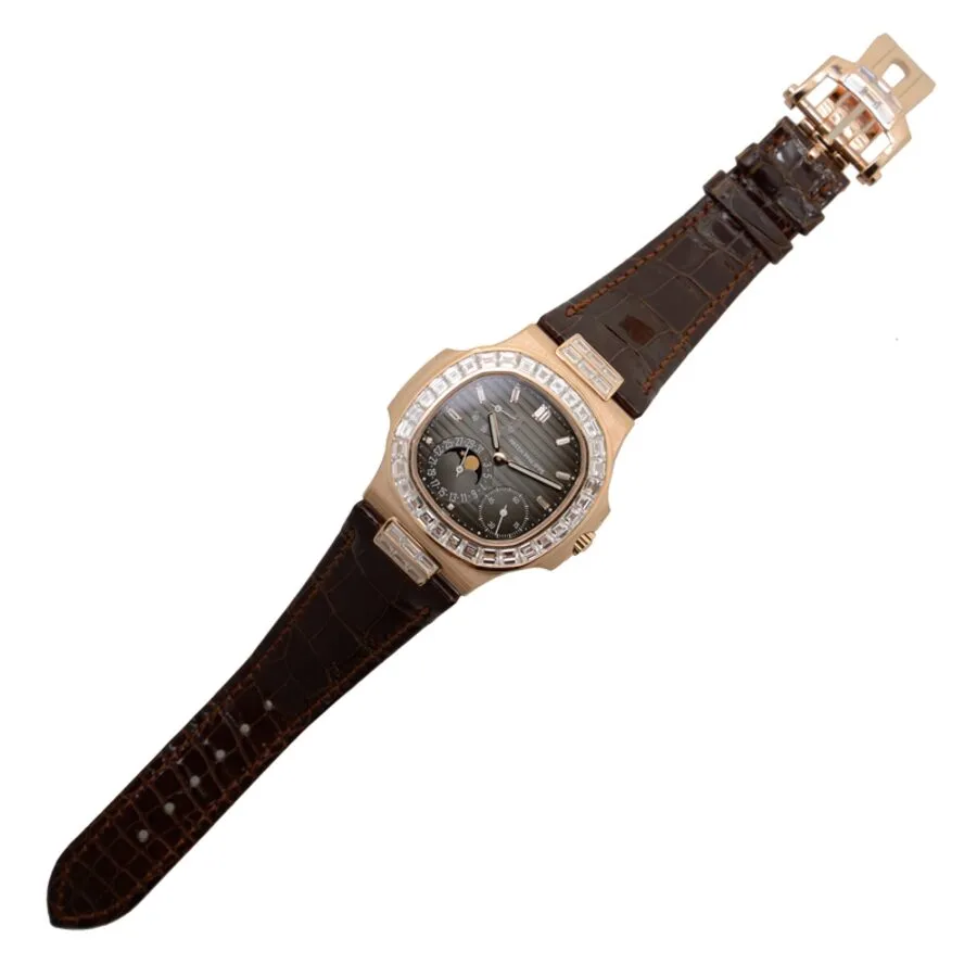Patek Philippe Nautilus Diamond Grey Dial Men's Watch 5724R-001