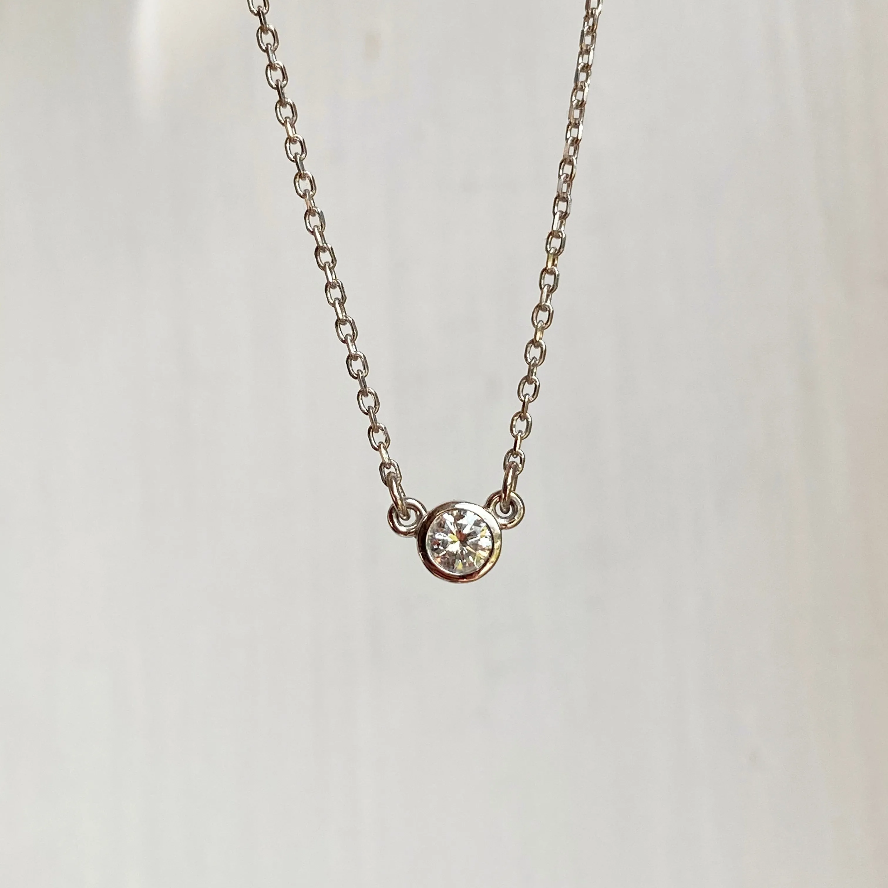 Platinum Bezel Set 1/10 CT Diamond Pendant Chain Necklace