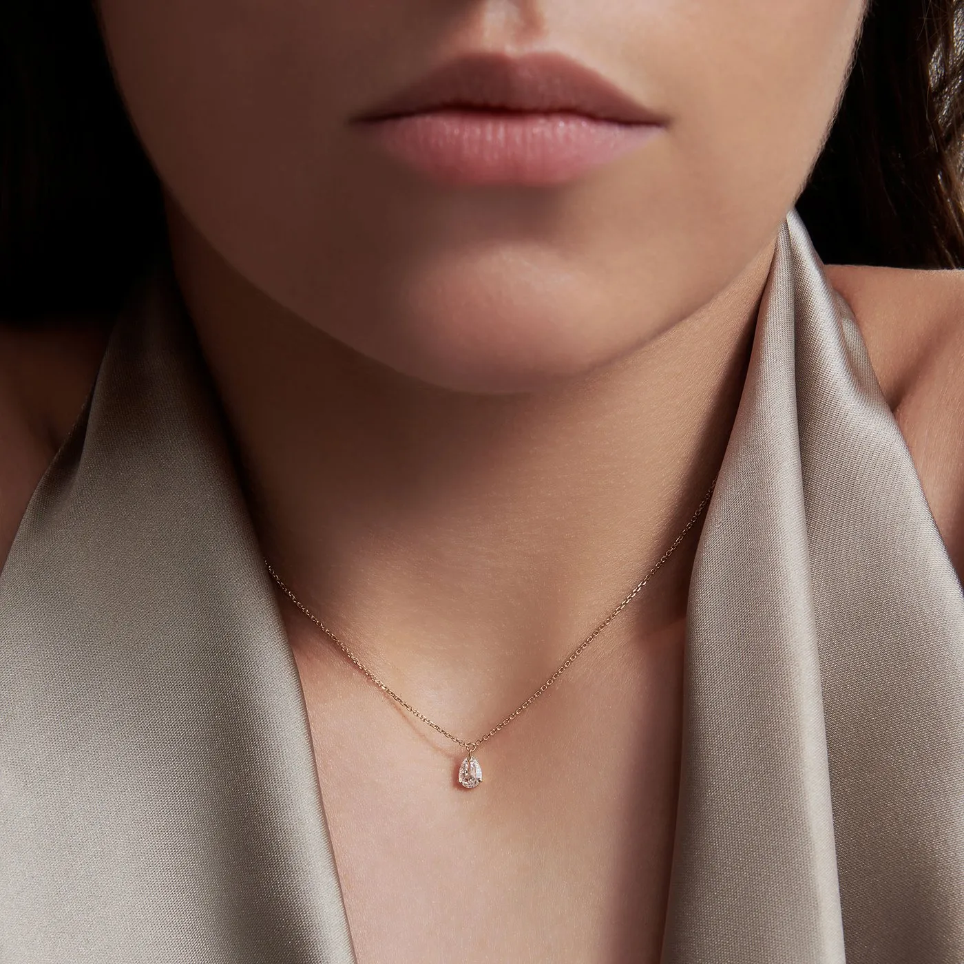 Tear drop diamond pendant necklace